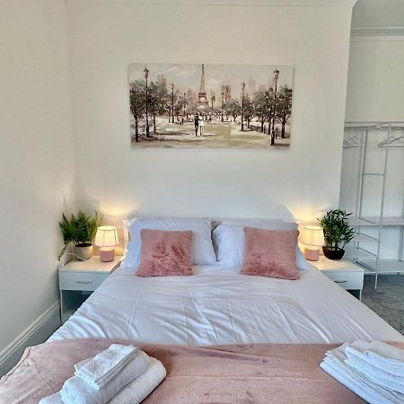 Chic Apartment In Central Bournemouth With Parking Ngoại thất bức ảnh