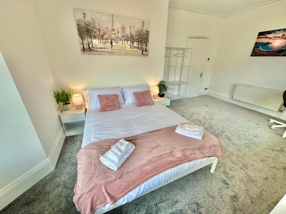 Chic Apartment In Central Bournemouth With Parking Ngoại thất bức ảnh